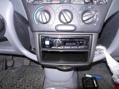 Set 1999 bis 2003 schwarz Yaris Verso P1 für Toyota Yaris P1 tomzz Audio ® 2455-024 Radioblende 
