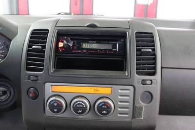 Autoradio-Einbau Nissan Navara, ARS24