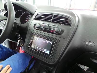 für Linkslenker-Fahrzeug CT-CARID Autoradio-Blende für SEA T Altea LHD Stereo-Blende Rahmen 